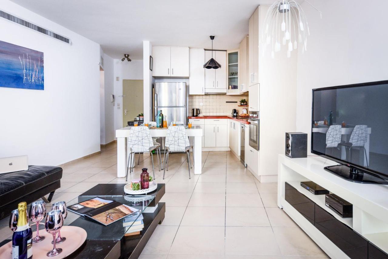 Stunning 2Br Apt W Balcony In City Center By Sea N' Rent テル・アビブ エクステリア 写真