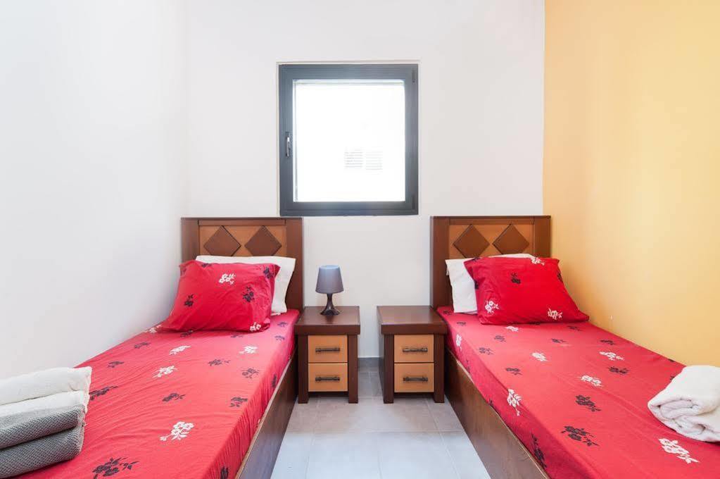Stunning 2Br Apt W Balcony In City Center By Sea N' Rent テル・アビブ エクステリア 写真